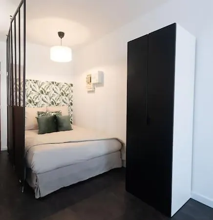 Le Yin-yang Proche De Paris